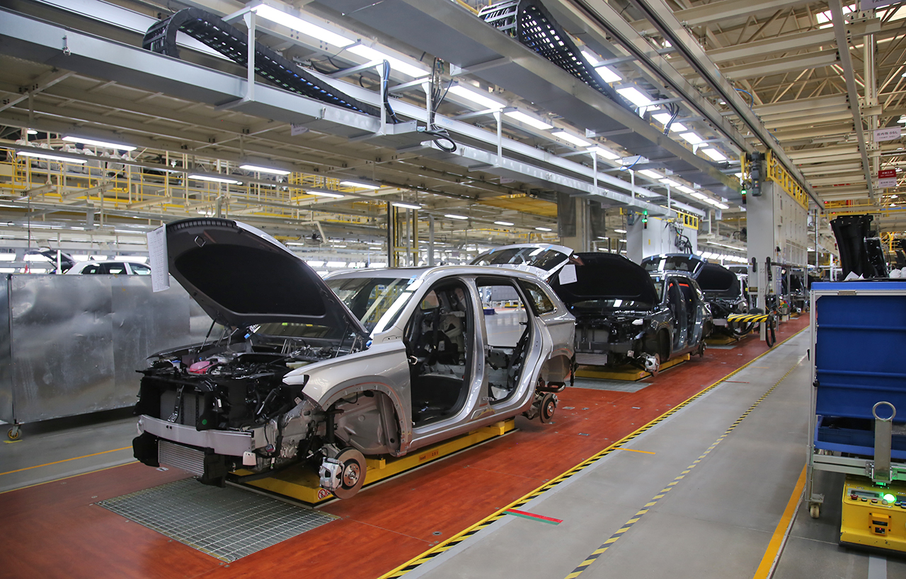 Create a new benchmark for manufacturing in China and explore Geely Xi 'an super intelligent black lamp factory.